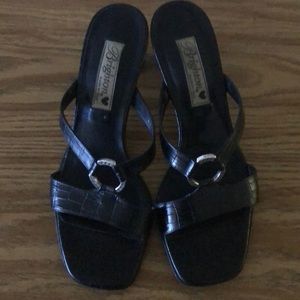 Brighton Terry sandals.